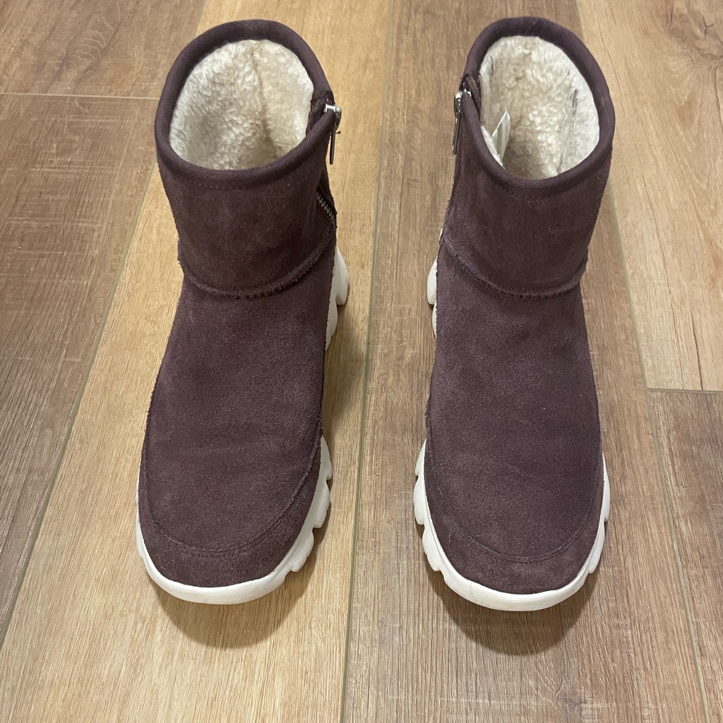 Ugg Palomar Waterproof Suede Sneakers In The Color Port